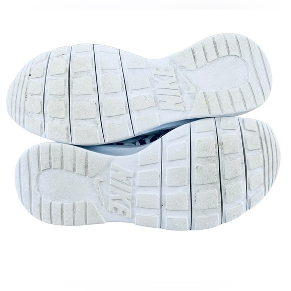 Nike Tanjun Prin Running Shoes 6Y, Women’s Size 7 US, grey camouflage - Picture 7 of 15